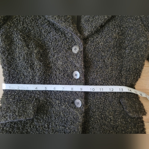 ARMANI Collezion Lined Wool Jacket. Size 8 - Picture 7 of 12